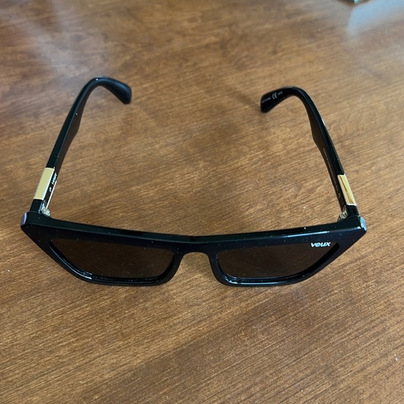 Veux Sarah’s Day Sunnies - Picture 4 of 6